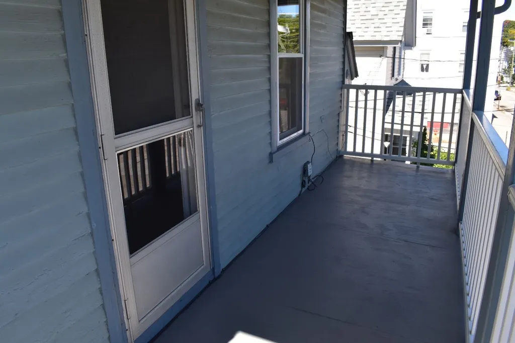 384 Belmont Street Manchester NH 03103