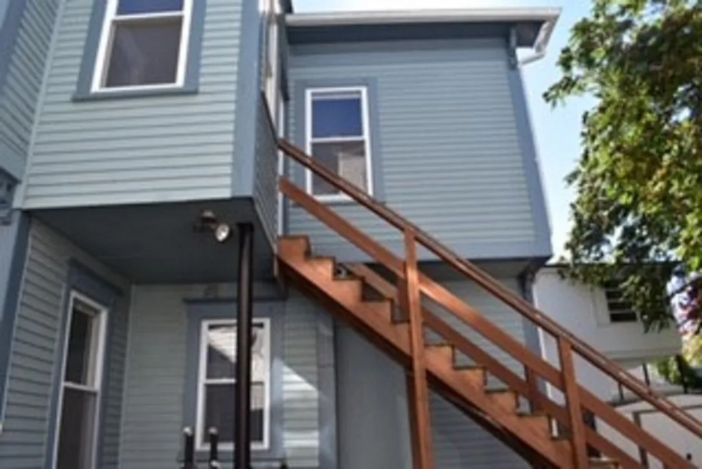 384 Belmont Street Manchester NH 03103