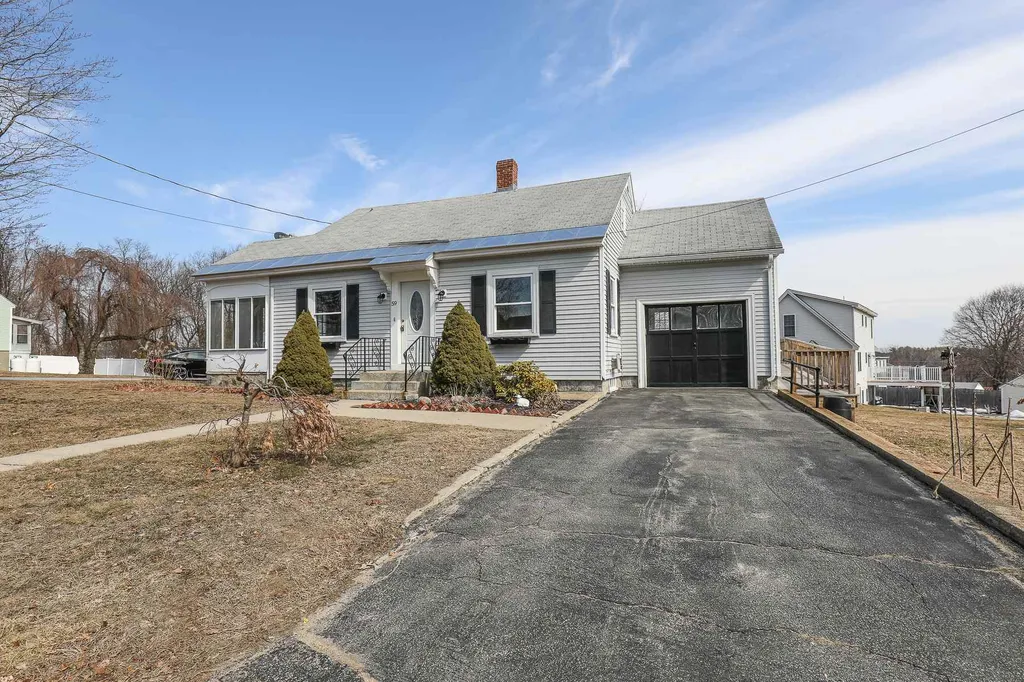 59 Broadway Avenue Manchester NH 03104