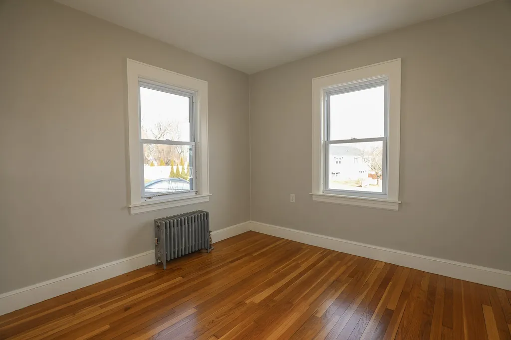 59 Broadway Avenue Manchester NH 03104
