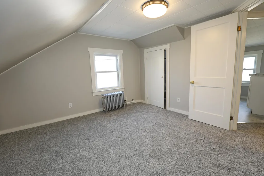 59 Broadway Avenue Manchester NH 03104