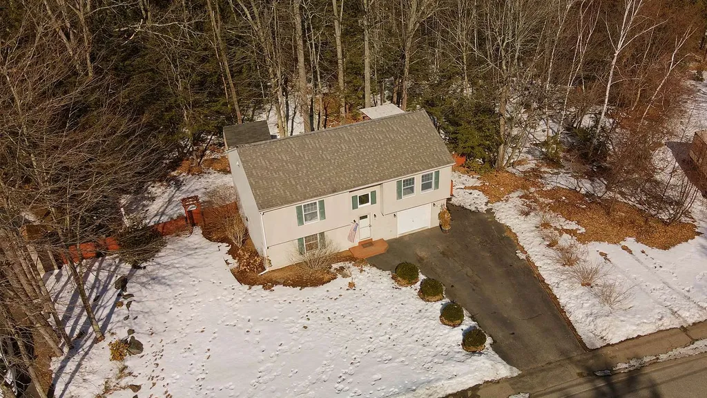 16 Davis Boulevard Rochester NH 03868