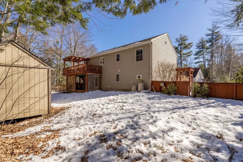 16 Davis Boulevard Rochester NH 03868