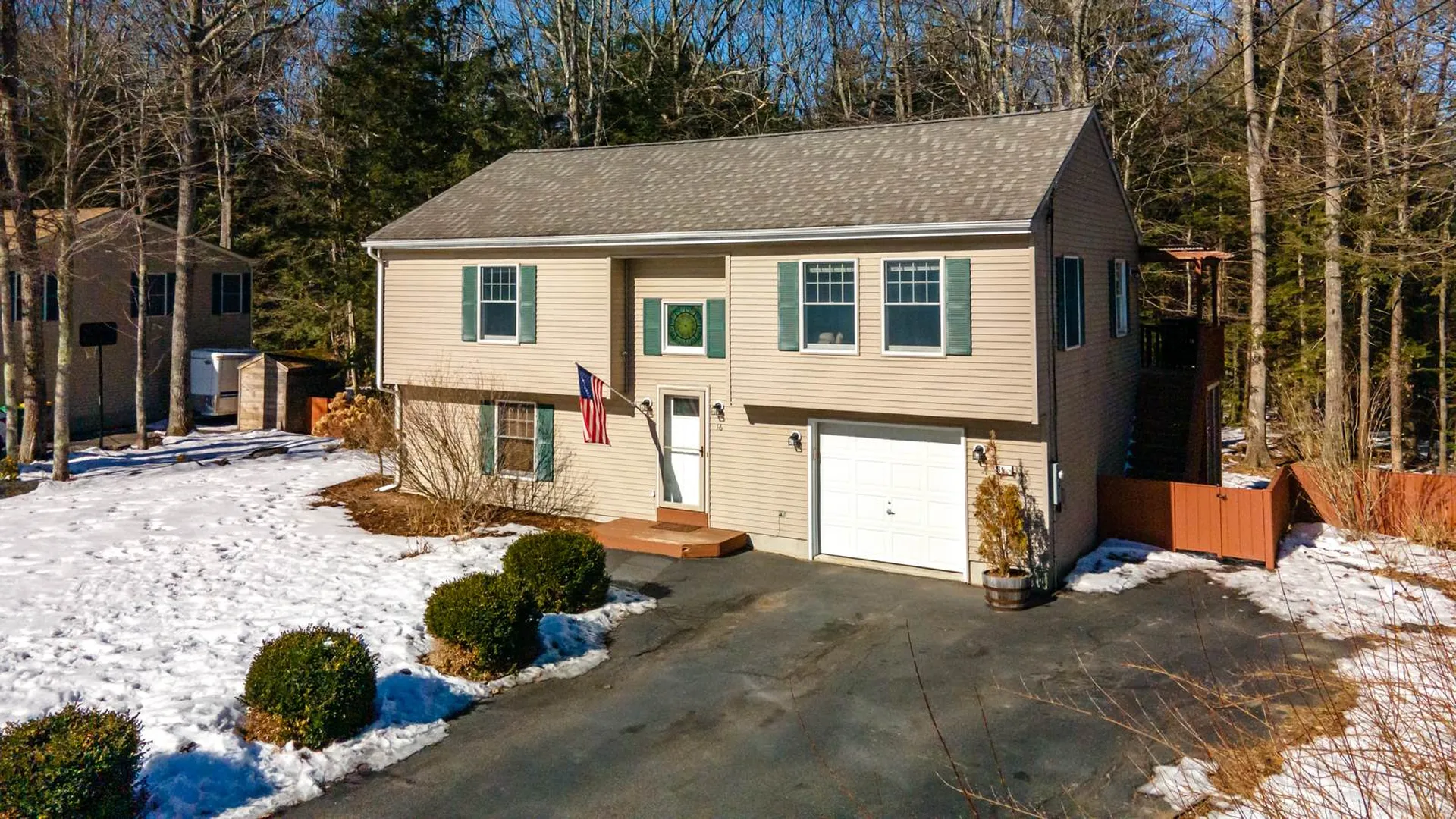 16 Davis Boulevard Rochester NH 03868