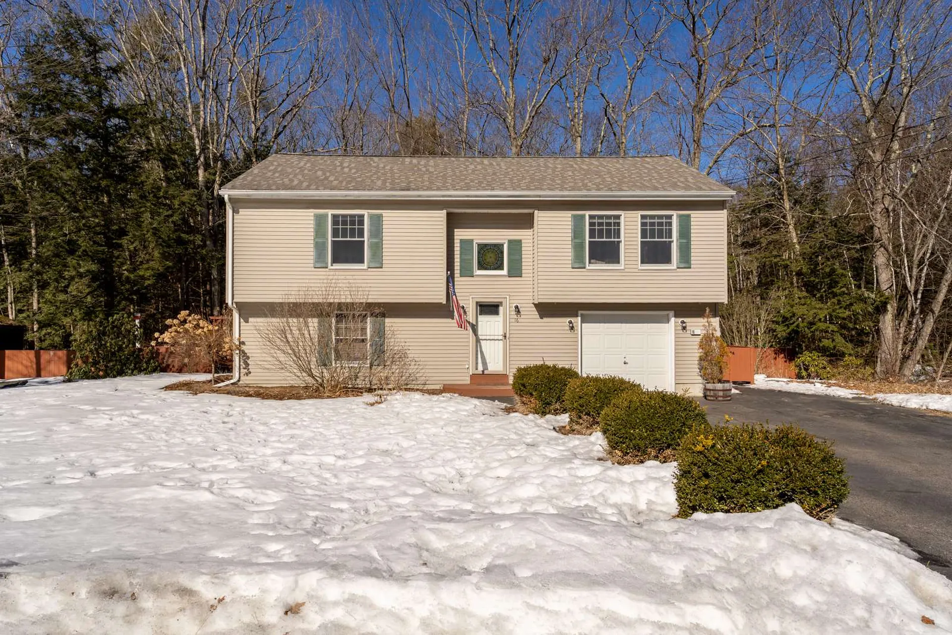 16 Davis Boulevard Rochester NH 03868