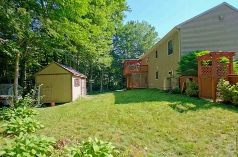 16 Davis Boulevard Rochester NH 03868