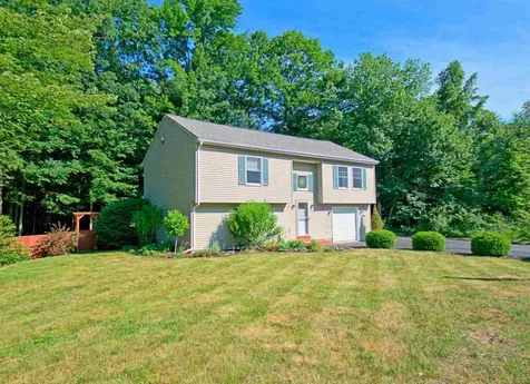 16 Davis Boulevard Rochester NH 03868