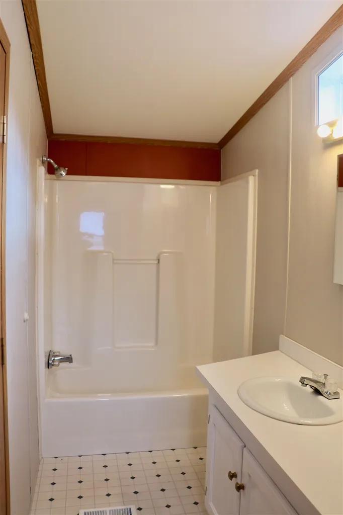 79 Caddy Drive Salem NH 03079