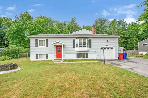93 Woodcrest Circle Milton VT 05468