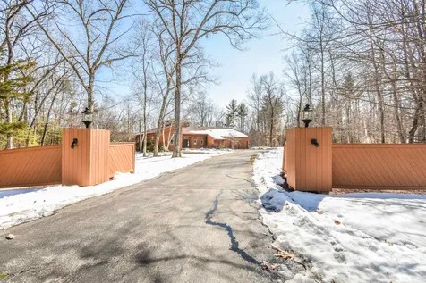 134 Proctor Hill Road Hollis NH 03049