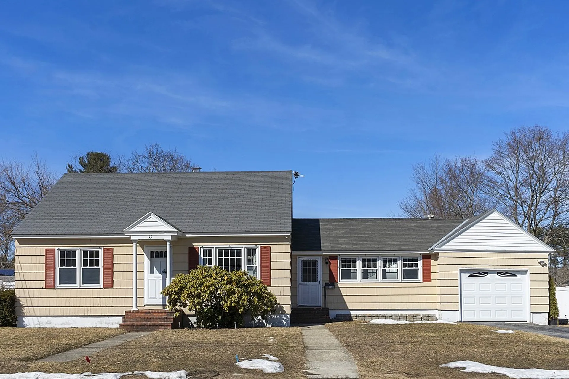 15 Victor Avenue Nashua NH 03060