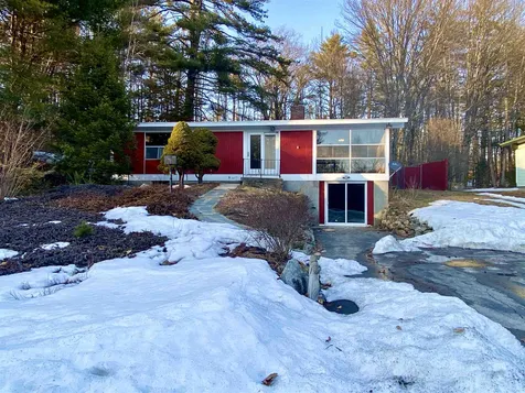 12 Windsor Terrace Hillsborough NH 03244