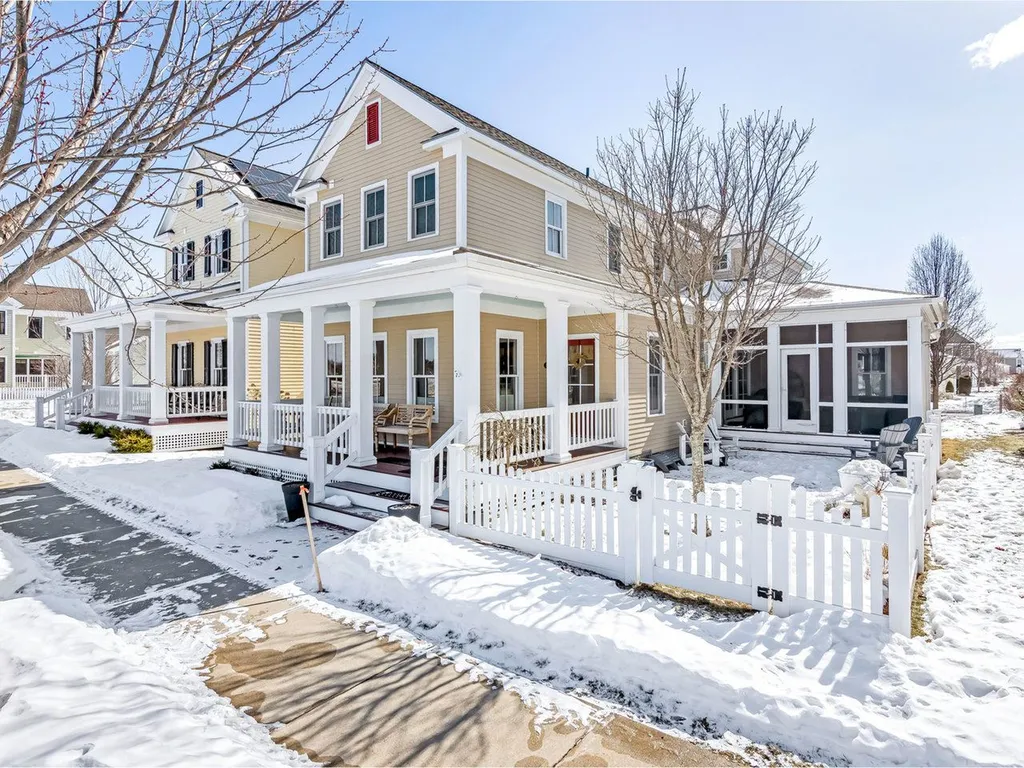 22 Dewey Place South Burlington VT 05403-7923