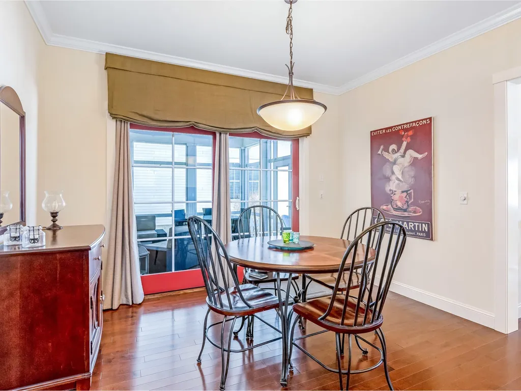 22 Dewey Place South Burlington VT 05403-7923