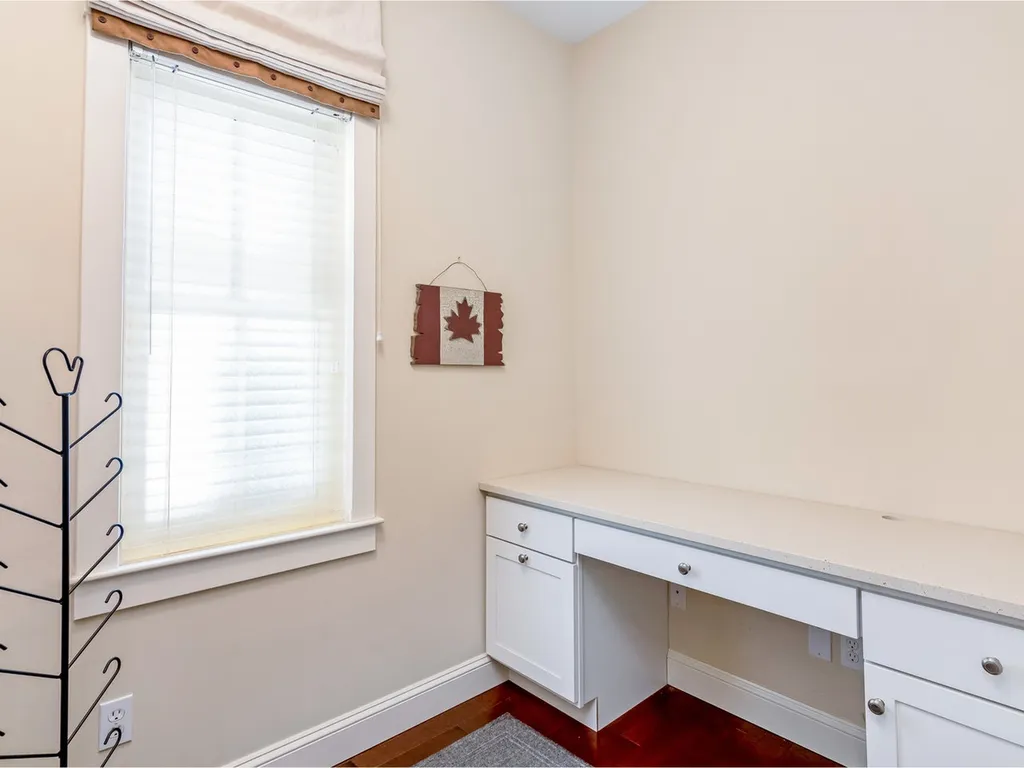 22 Dewey Place South Burlington VT 05403-7923