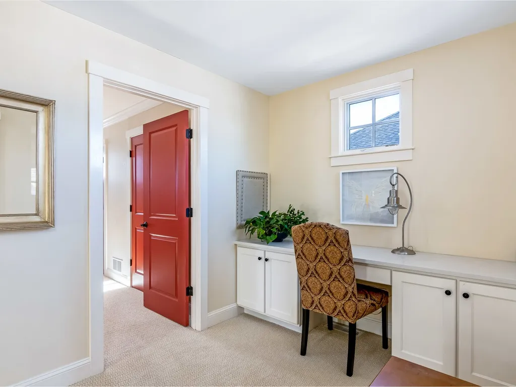 22 Dewey Place South Burlington VT 05403-7923