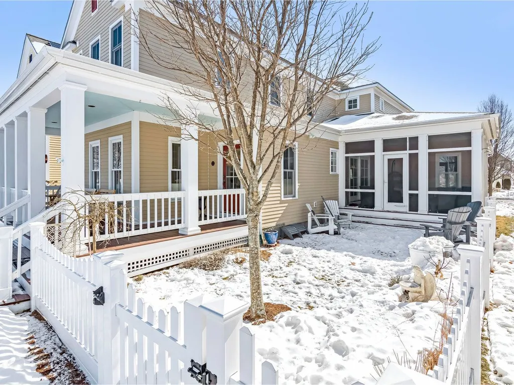 22 Dewey Place South Burlington VT 05403-7923