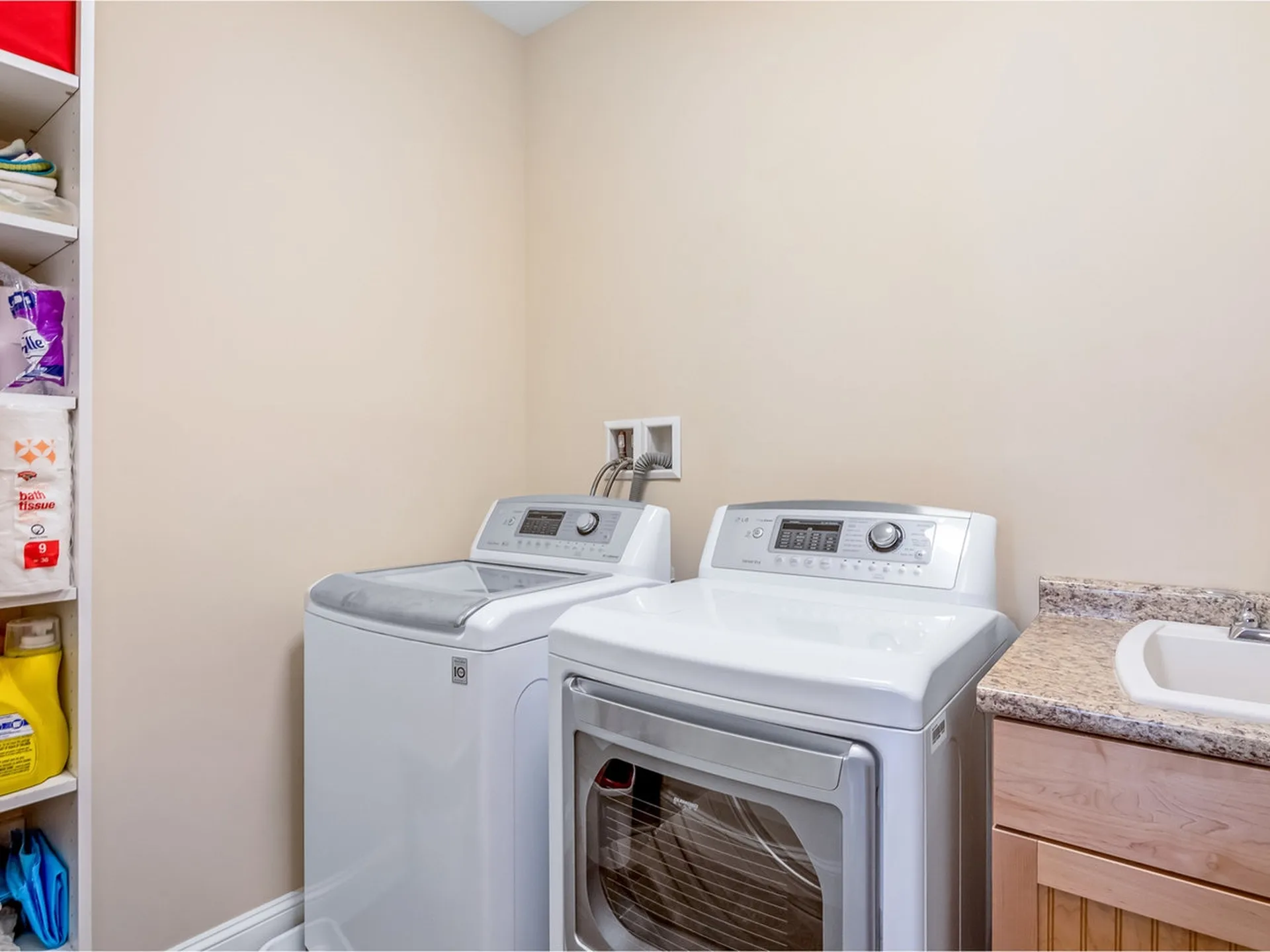 22 Dewey Place South Burlington VT 05403-7923