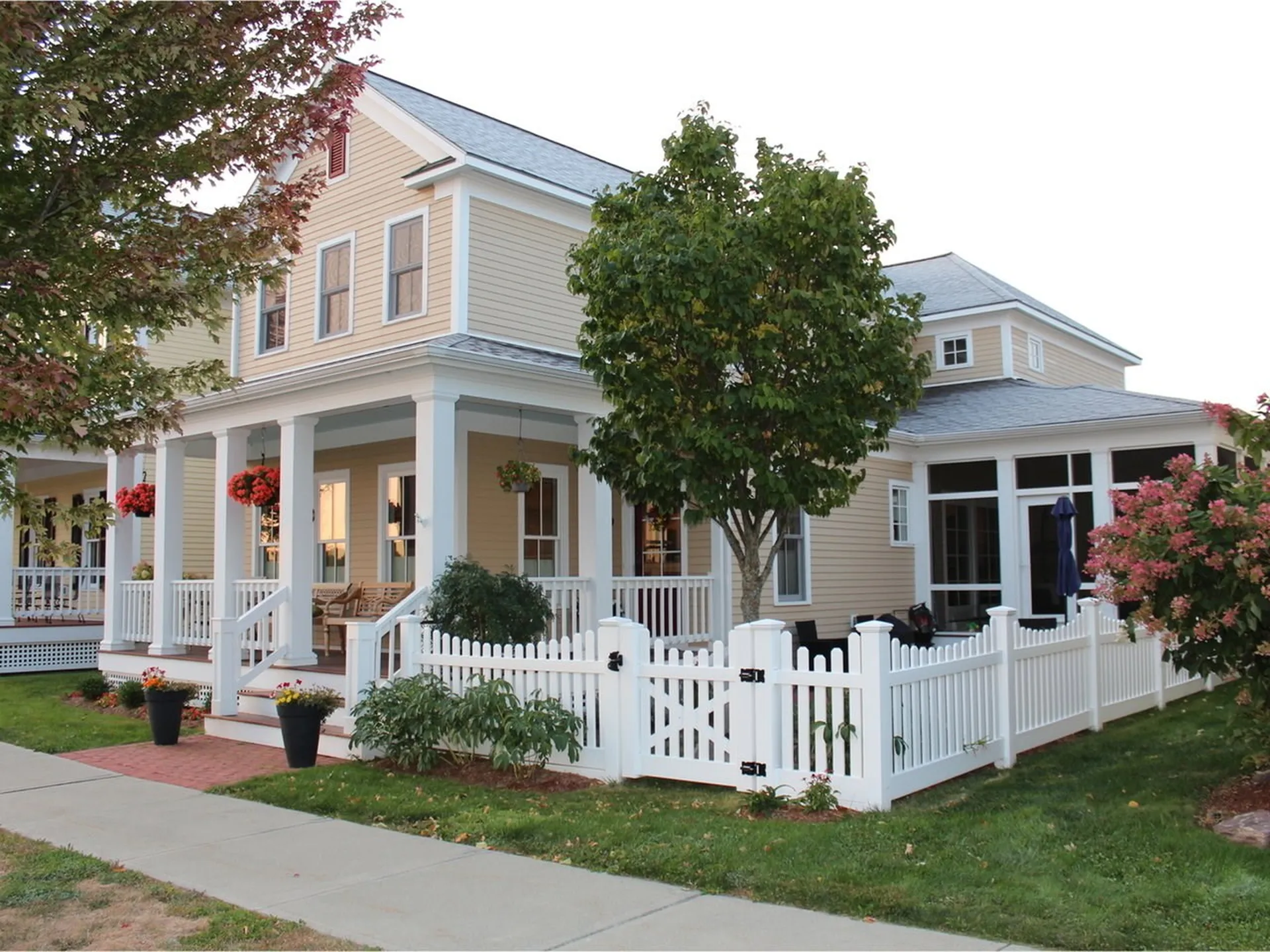 22 Dewey Place South Burlington VT 05403-7923