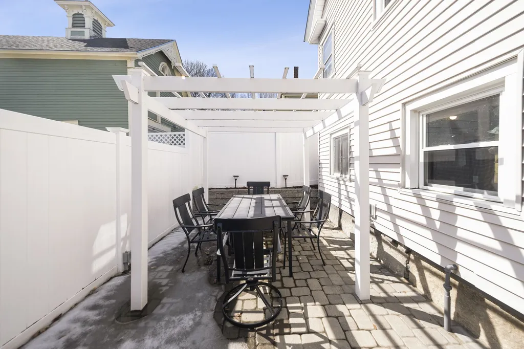 23 Beacon Street Concord NH 03301