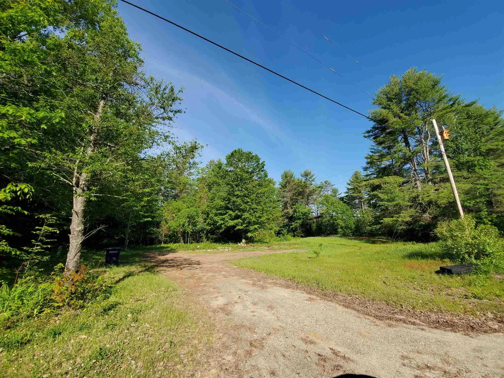 672 Bog Road Enfield NH 03748