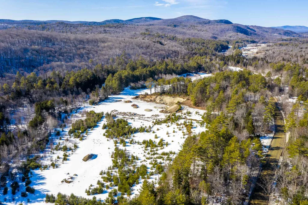 672 Bog Road Enfield NH 03748
