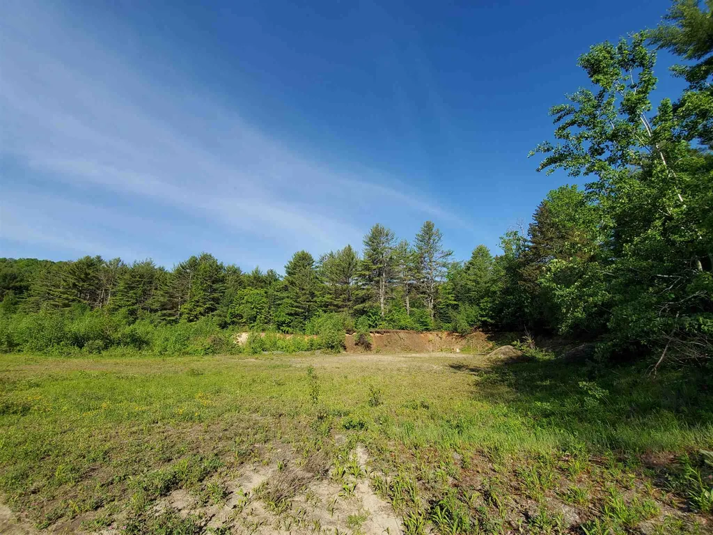672 Bog Road Enfield NH 03748