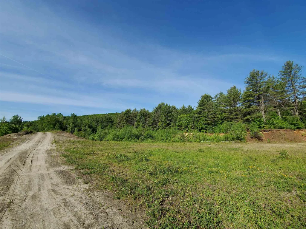 672 Bog Road Enfield NH 03748