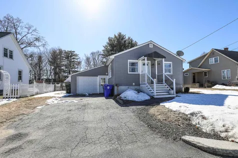 877 Howe Street Manchester NH 03103