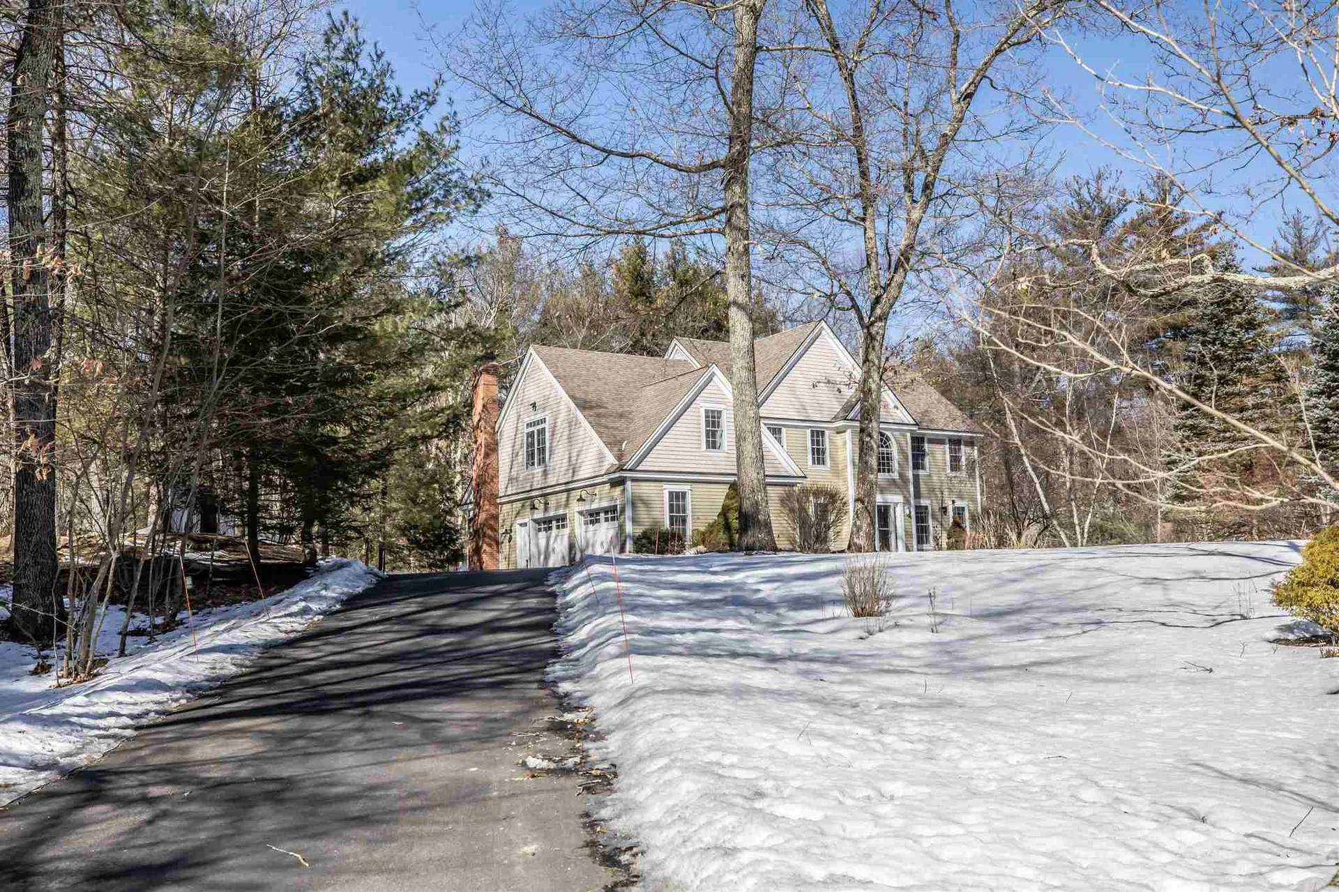 6 Indian Pond Lane Amherst NH 03031
