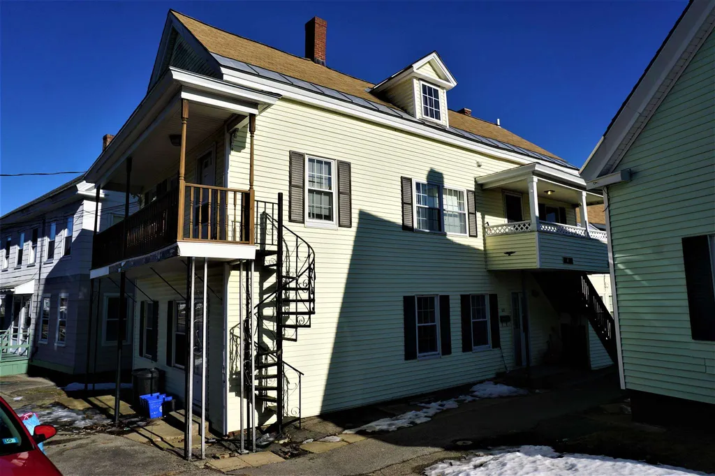 20-22 Spring Street Somersworth NH 03878