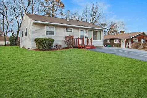 14 Montgomery Avenue Nashua NH 03060