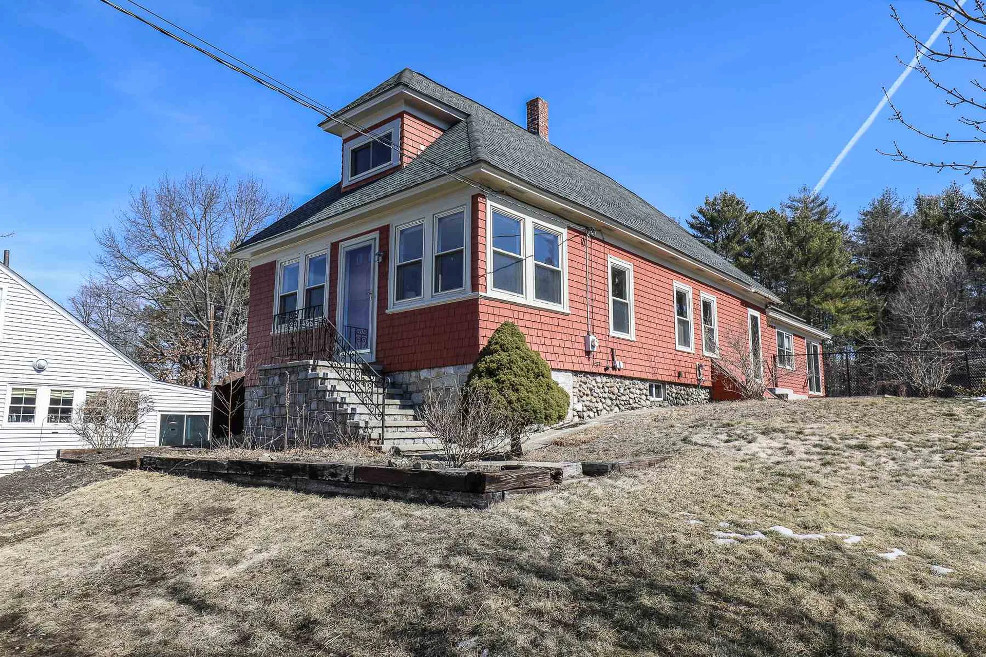 1317 River Road Manchester NH 03104