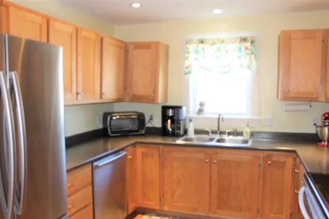 5 Chestnut Hill Road Charlestown NH 03603