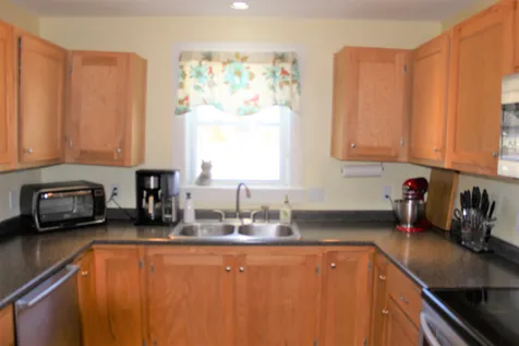 5 Chestnut Hill Road Charlestown NH 03603