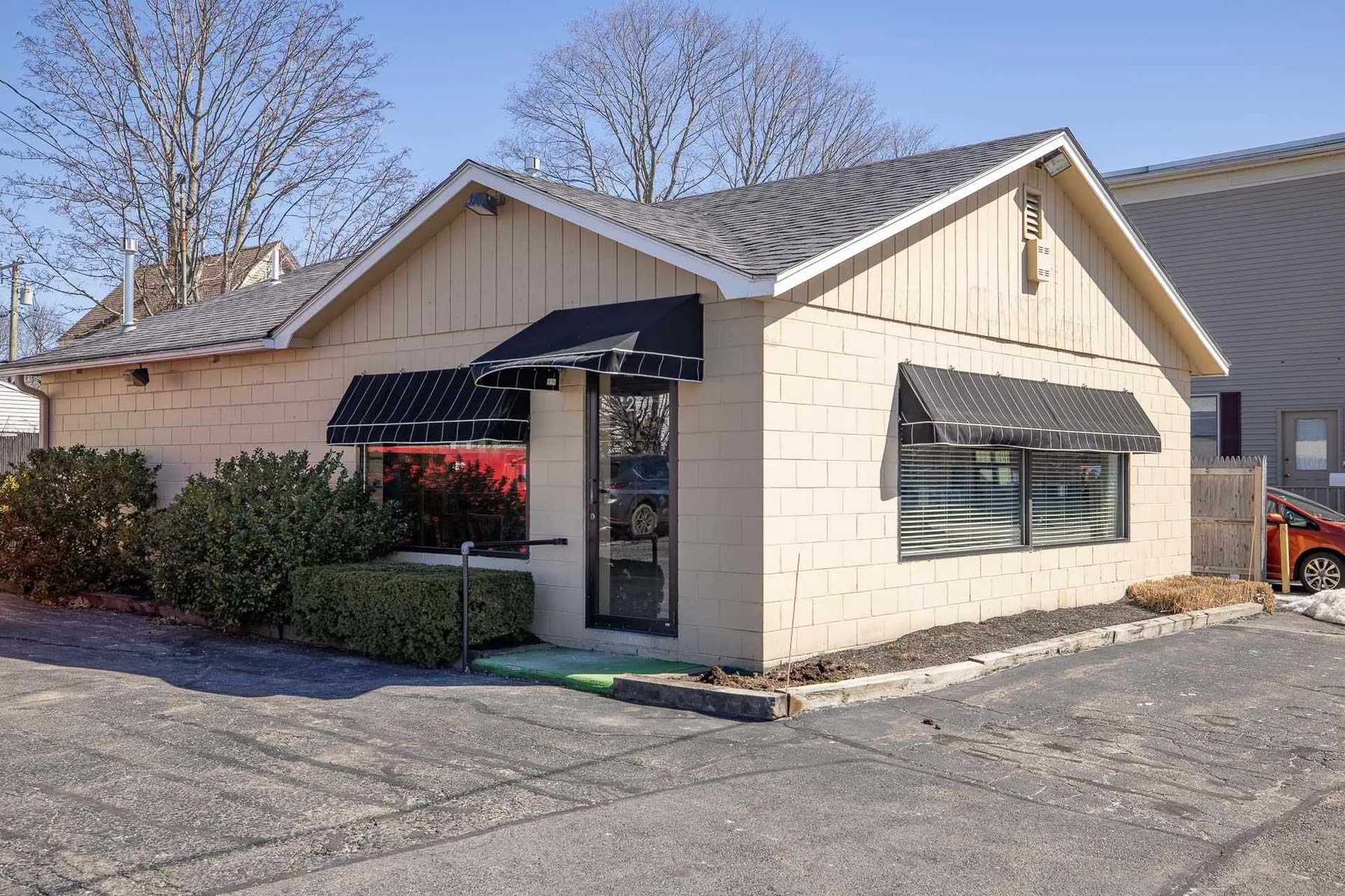 27 Albany Street Portsmouth NH 03801