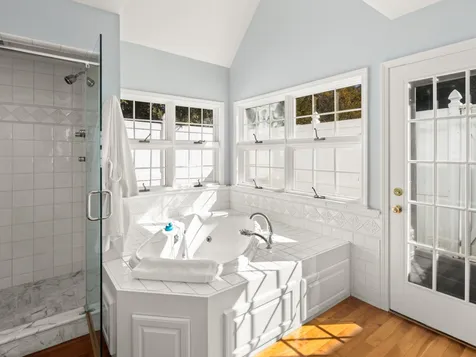 81 Gardenside Lane Shelburne VT 05482