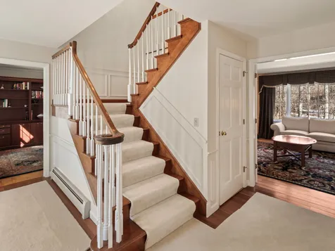 81 Gardenside Lane Shelburne VT 05482