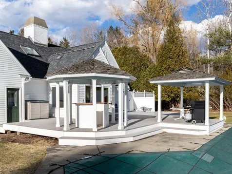 81 Gardenside Lane Shelburne VT 05482