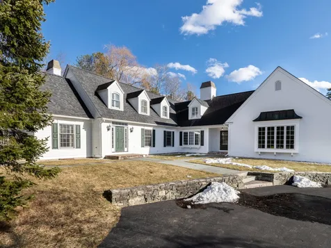 81 Gardenside Lane Shelburne VT 05482