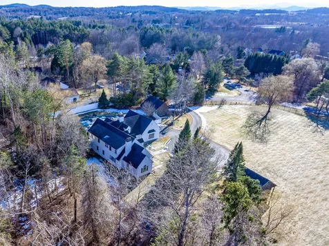 81 Gardenside Lane Shelburne VT 05482