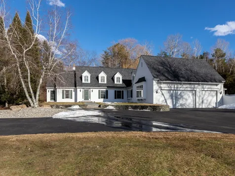 81 Gardenside Lane Shelburne VT 05482