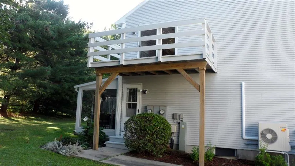 26 Twin Circle Middlebury VT 05753