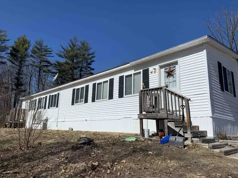 25 Tonka Street Rochester NH 03867