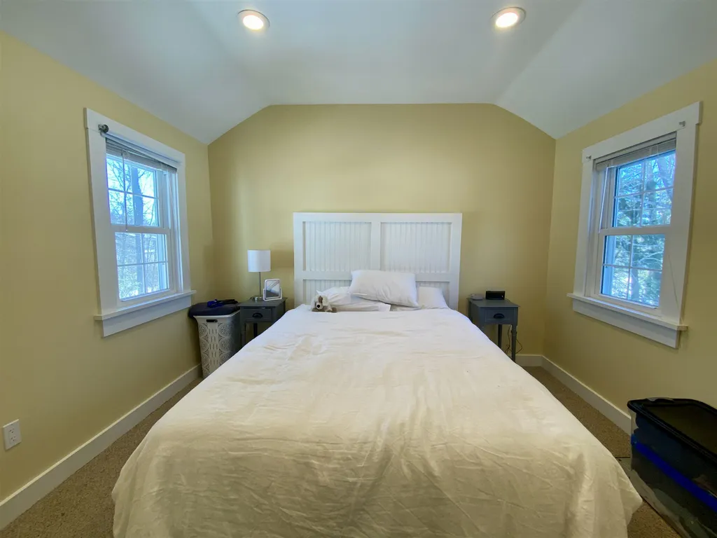 132 Main Street New London NH 03257