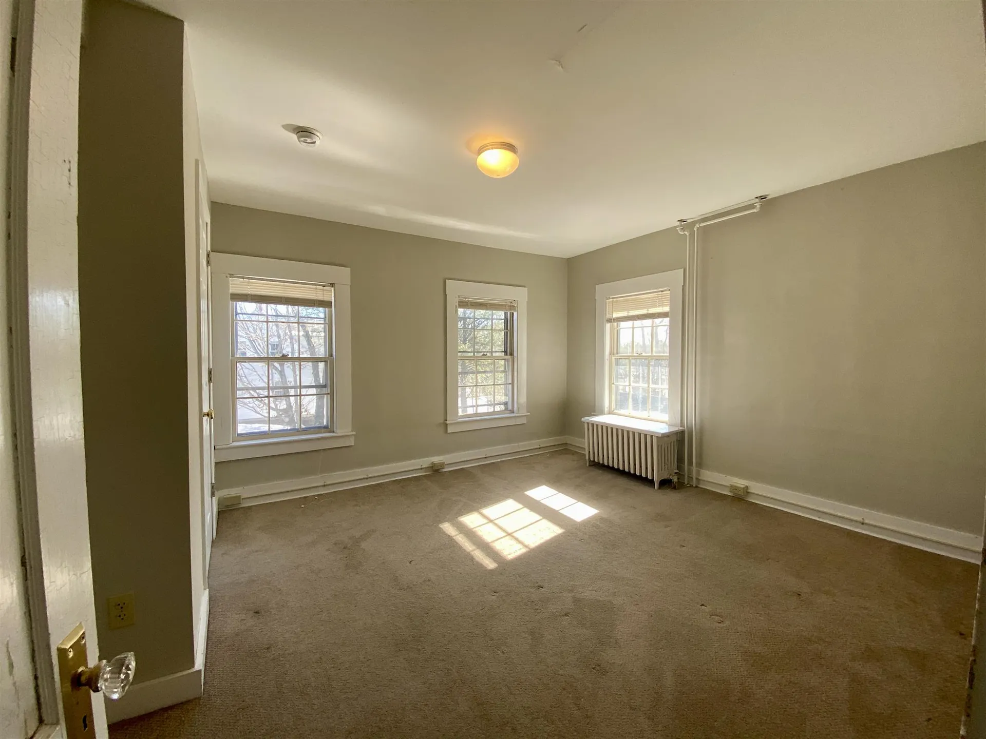 132 Main Street New London NH 03257