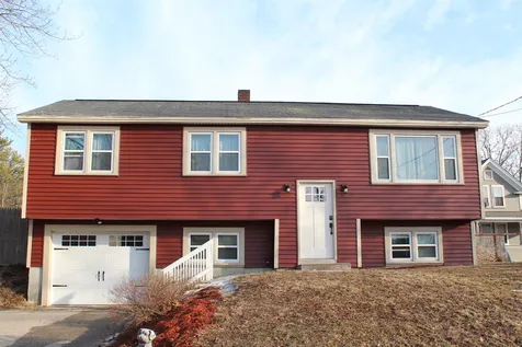 60 Harding Street Rochester NH 03867
