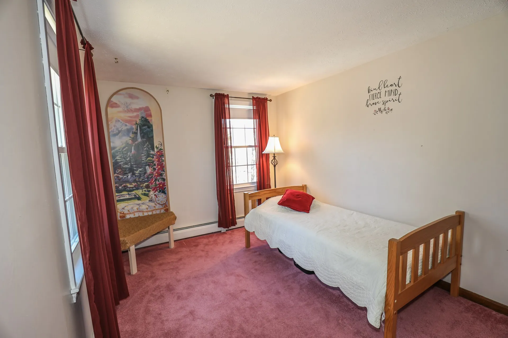 15 Davis Drive Londonderry NH 03053