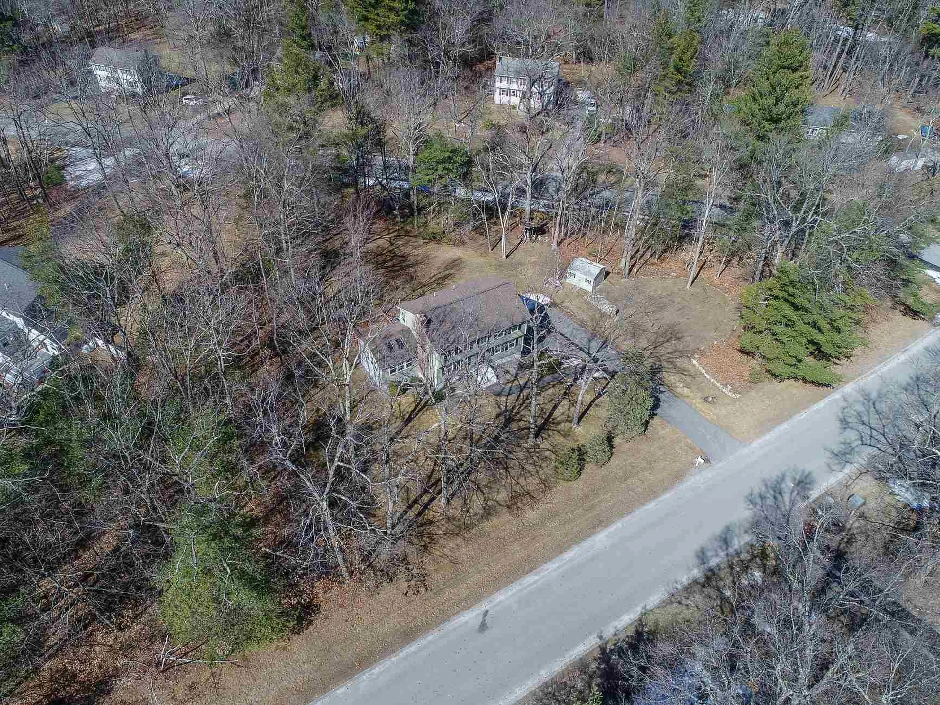 15 Davis Drive Londonderry NH 03053