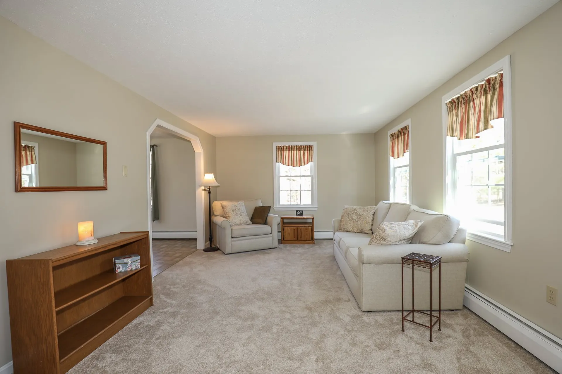 15 Davis Drive Londonderry NH 03053